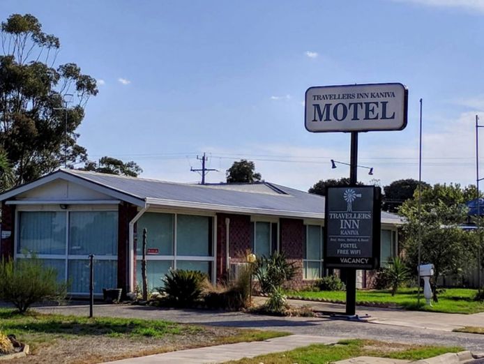 high-exposure-regional-motel-on-prime-western-highway-site-0