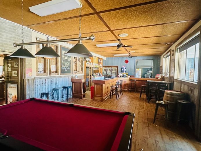 country-pub-opportunity-molesworth-hotel-motel-8