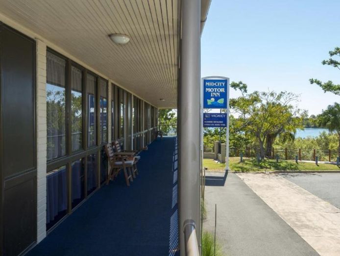 established-mackay-cbd-motel-freehold-going-concern-or-leasehold-opportunity-1