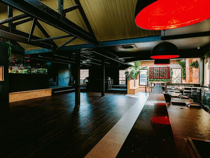 sound-music-bar-a-premier-late-night-entertainment-venue-5
