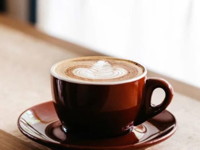 beautifully-presented-modern-cafe-restaurant-0