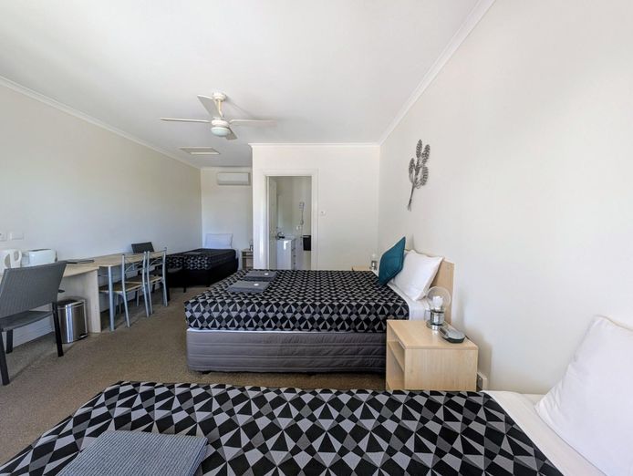 goolgowi-motor-inn-1p6262-7
