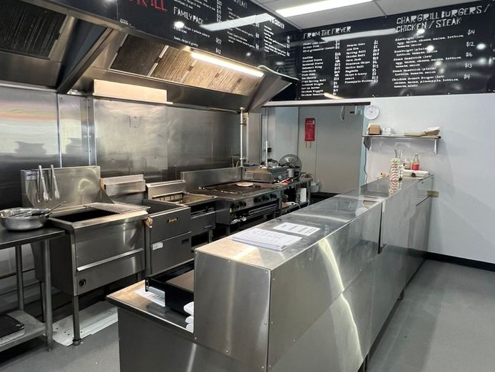 under-offer-henty-st-fish-amp-grill-8