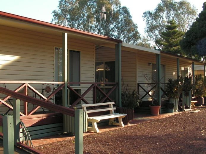 numurkah-caravan-park-freehold-residence-plus-leasehold-business-6