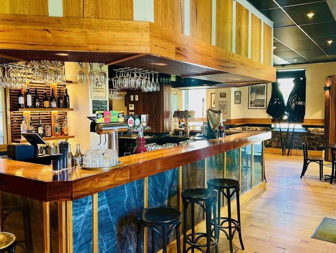 williamstown-landmark-leasehold-opportunity-at-the-steam-packet-hotel-9
