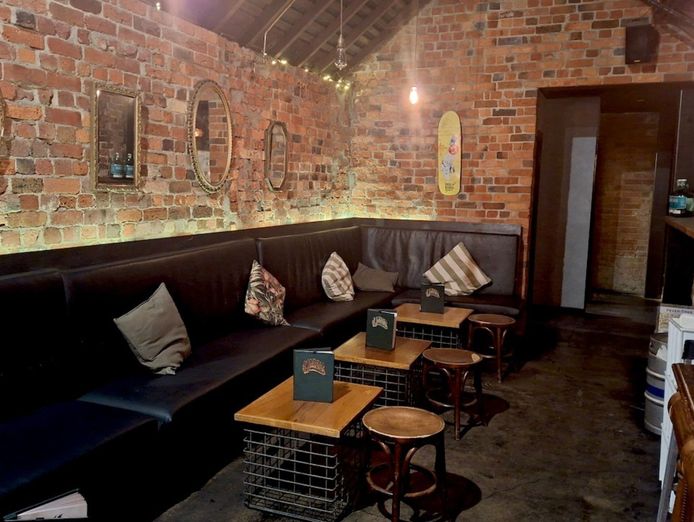 union-electric-a-cbd-laneway-cocktail-bar-and-rooftop-6
