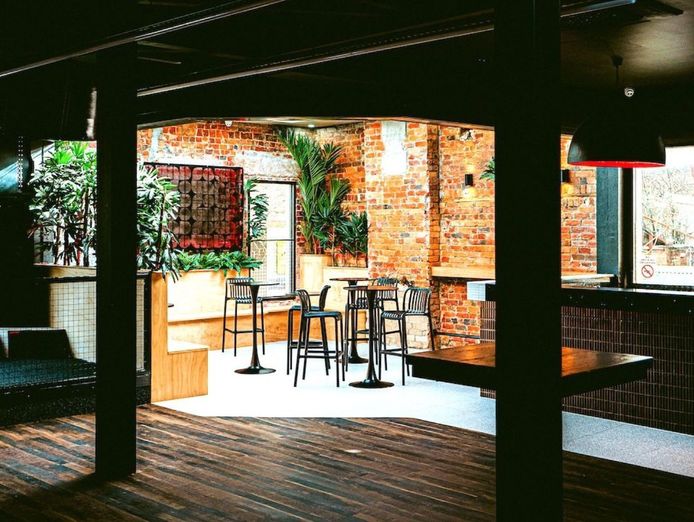 sound-music-bar-a-premier-late-night-entertainment-venue-8