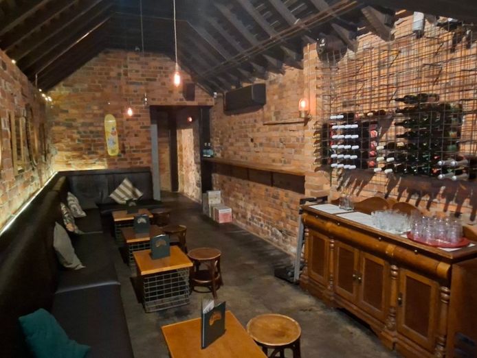 union-electric-a-cbd-laneway-cocktail-bar-and-rooftop-5