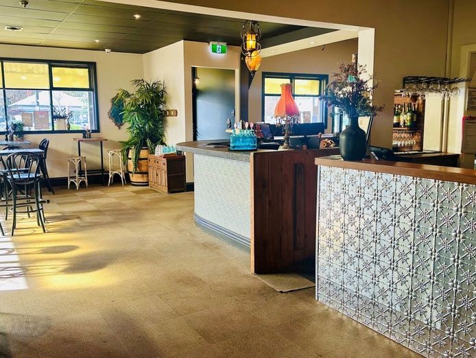 award-winning-farmers-arms-hotel-creswick-8