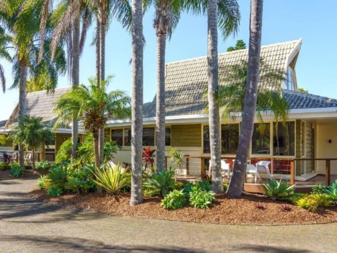 village-resort-port-macquarie-mid-north-coast-freehold-going-concern-accommodat-4