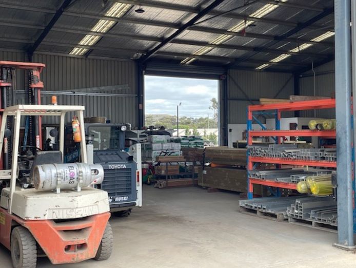 under-offer-sand-soil-hire-business-8
