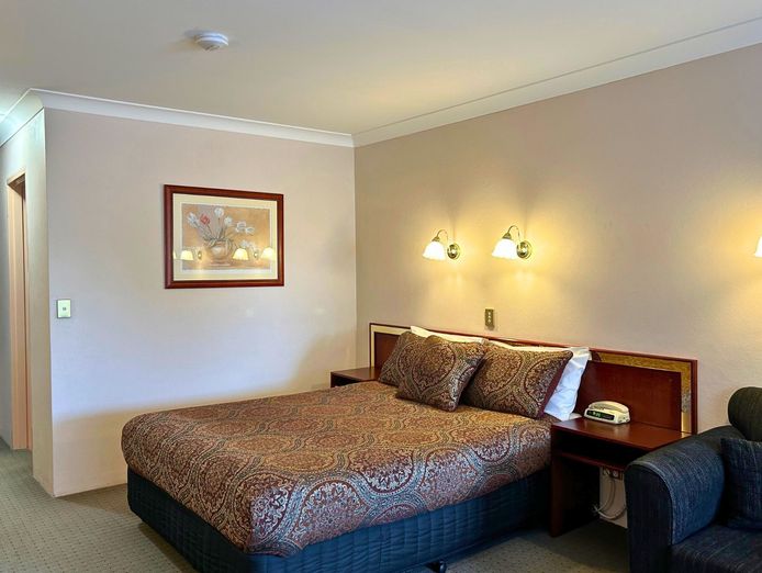 under-offer-southern-comfort-motor-inn-8