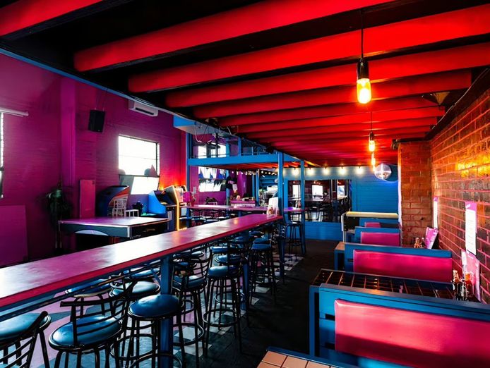 evies-disco-diner-a-vibrant-neon-soaked-fitzroy-spot-5