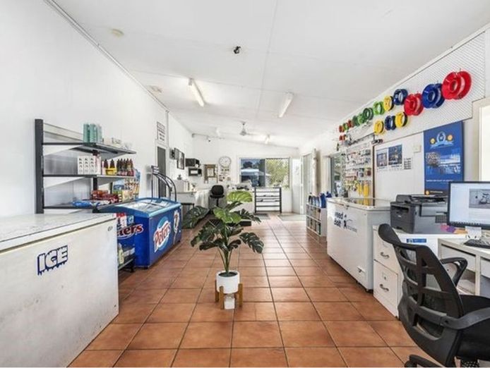 fully-leased-multi-income-freehold-investment-coffs-coast-6