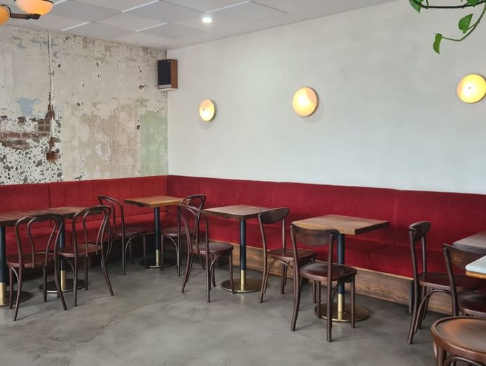 shabooh-shoobah-character-filled-wine-bar-with-proven-local-loyalty-4
