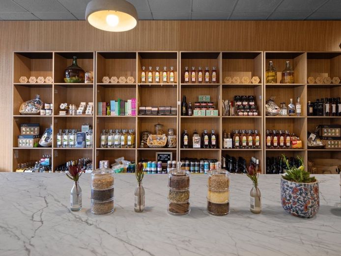 wander-north-a-gin-tasting-room-amp-bottleshop-7