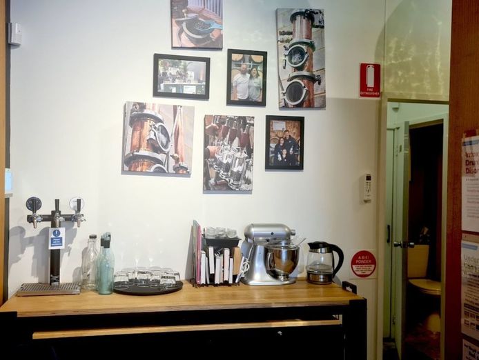 wander-north-a-gin-tasting-room-amp-bottleshop-6