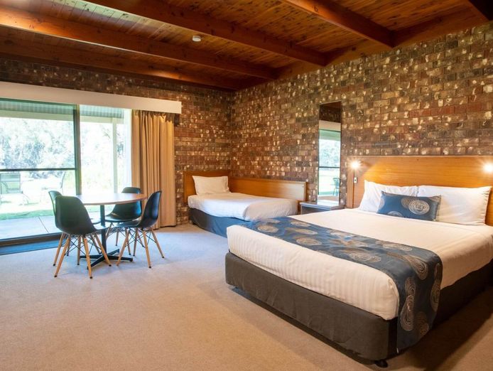 murray-river-frontage-leasehold-motel-refurbished-resort-with-long-lease-3