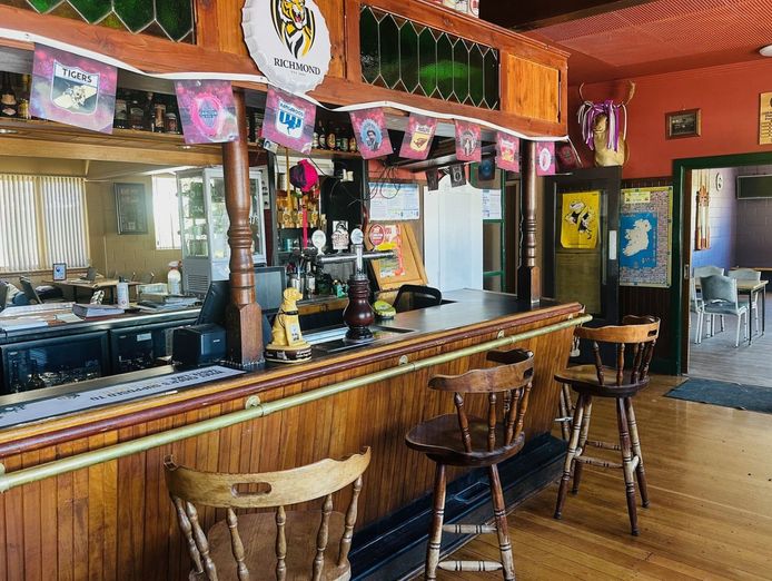 mamre-hotel-true-country-pub-4