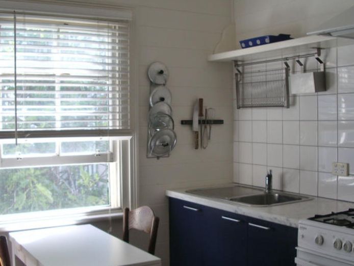 historic-coastal-gem-rodondo-accommodation-port-albert-8