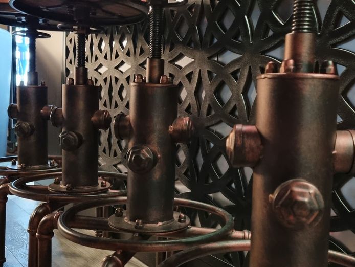 hydrant-bar-a-charming-and-stylish-local-retreat-9