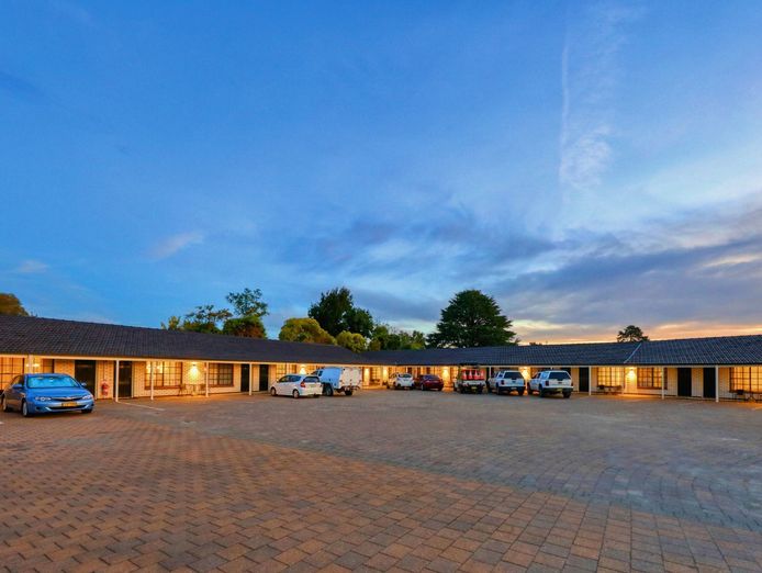 under-offer-southern-comfort-motor-inn-7