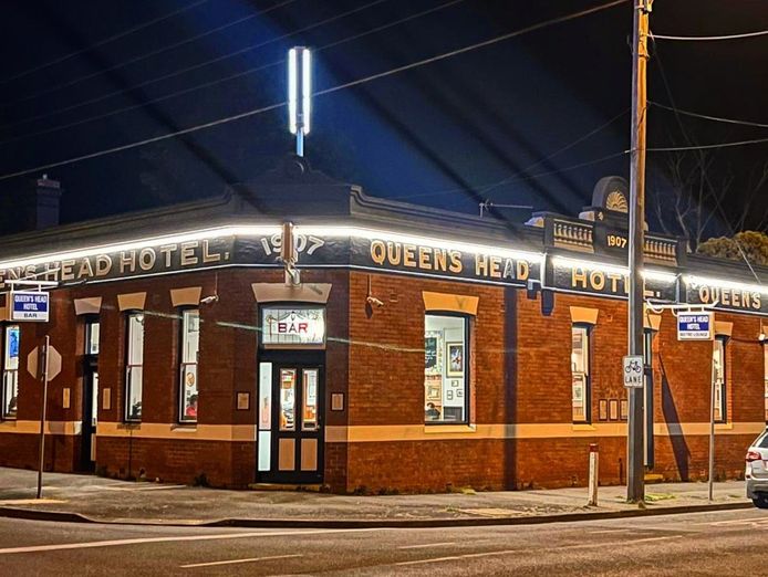 queen-39-s-head-hotel-priced-to-sell-long-lease-0