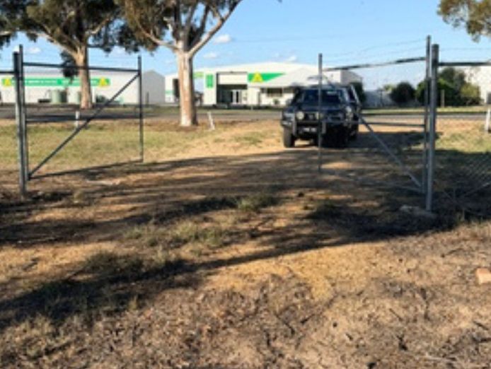 prime-highway-frontage-development-opportunity-warracknabeal-4