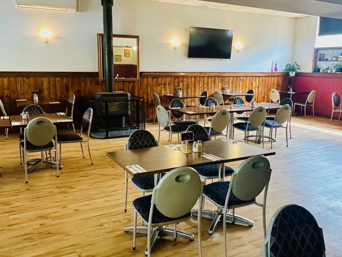 country-hotel-opportunity-national-hotel-clunes-6