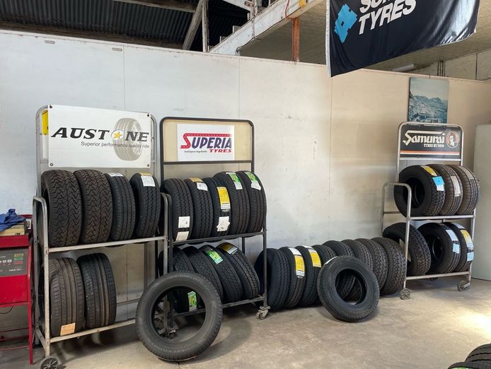 the-donald-tyre-amp-exhaust-centre-8