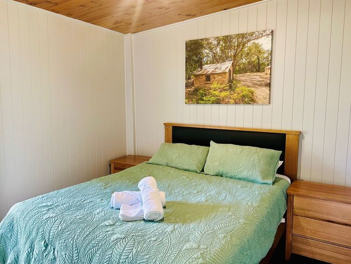 happy-wanderer-holiday-resort-expansive-grampians-lifestyle-retreat-with-mul-6