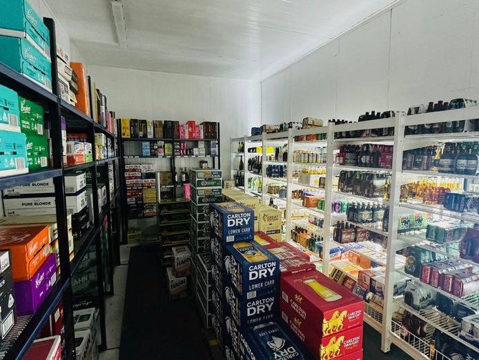 drive-thru-bottle-shop-with-long-lease-amp-big-brand-exposure-4