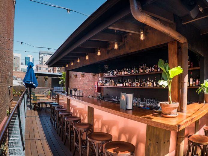 union-electric-a-cbd-laneway-cocktail-bar-and-rooftop-0