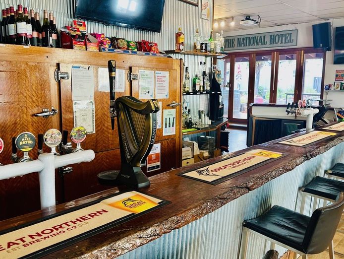 country-hotel-opportunity-national-hotel-clunes-3