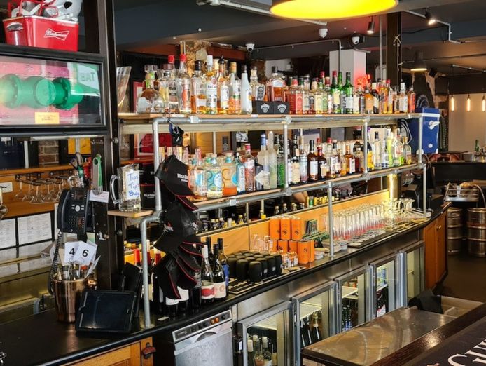 under-offer-quarry-hotel-1p6160-9
