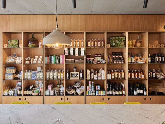 wander-north-a-gin-tasting-room-amp-bottleshop-4