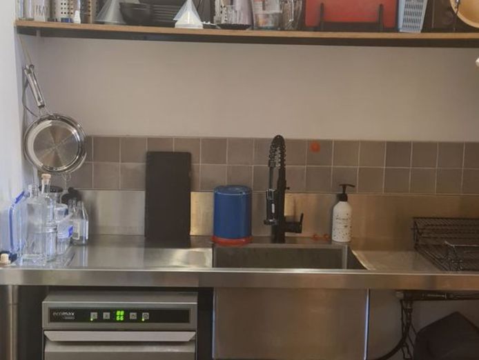 wander-north-a-gin-tasting-room-amp-bottleshop-8