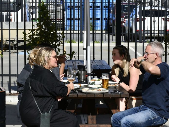 modern-brewery-distillery-amp-tap-house-in-prime-mornington-peninsula-location-9