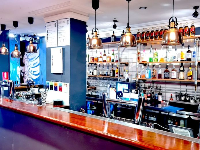 georjes-bar-a-late-night-fitzroy-bar-6