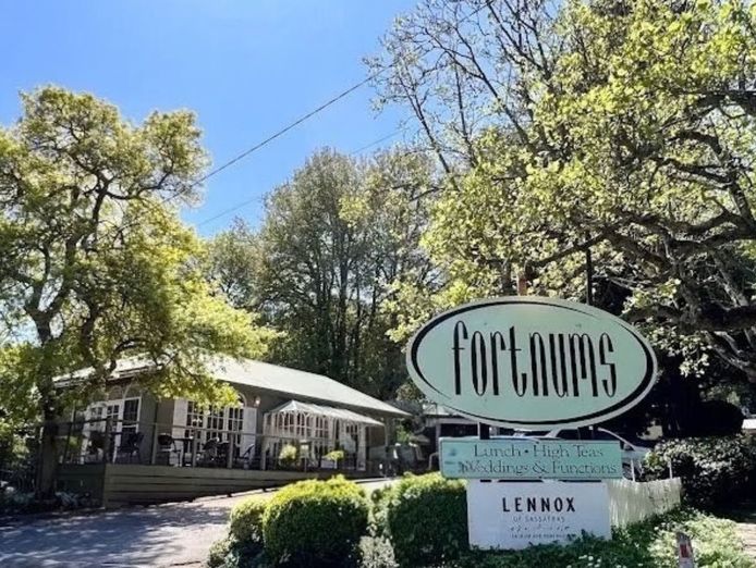 fortnums-restaurant-amp-wedding-venue-sassafras-3