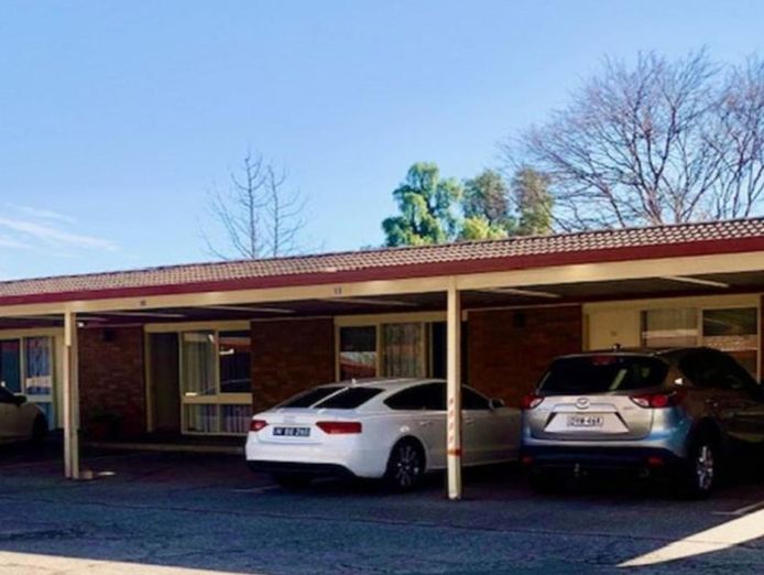 albury-city-motel-high-performing-leasehold-with-27-year-tenure-2