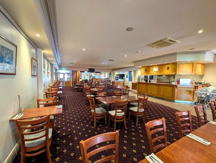 under-offer-hibernian-hotel-beechworth-1p6324-7