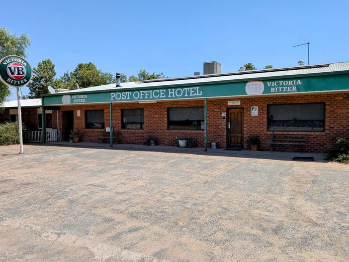 post-office-hotel-caravan-park-0