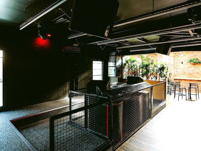 sound-music-bar-a-premier-late-night-entertainment-venue-7