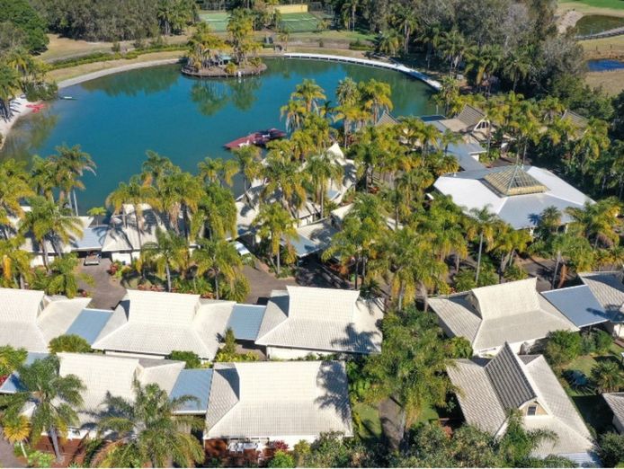 village-resort-port-macquarie-mid-north-coast-freehold-going-concern-accommodat-7