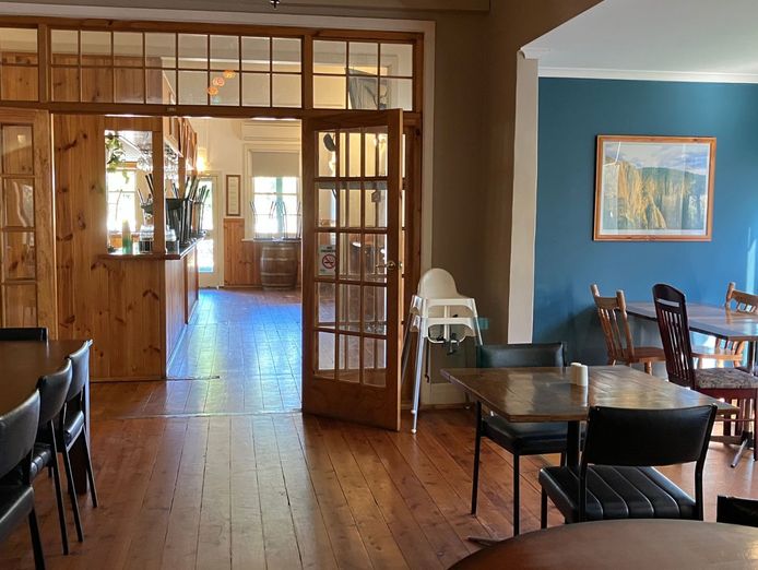 whorouly-hotel-a-historic-country-pub-with-significant-growth-potential-2