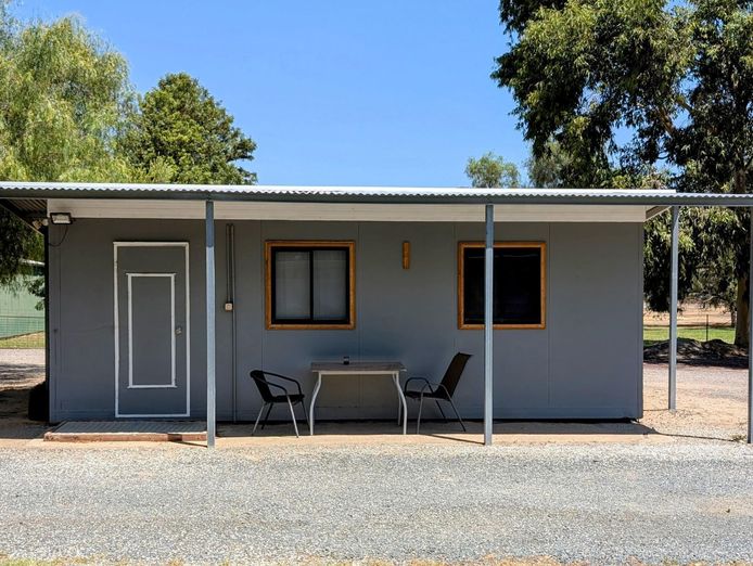 post-office-hotel-caravan-park-8