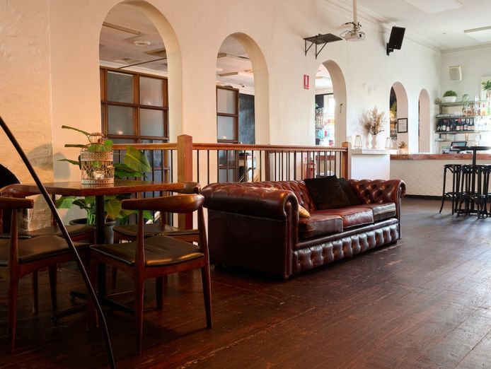 under-offer-aviary-hotel-1p6154-7