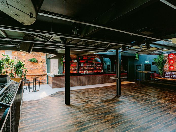 sound-music-bar-a-premier-late-night-entertainment-venue-6
