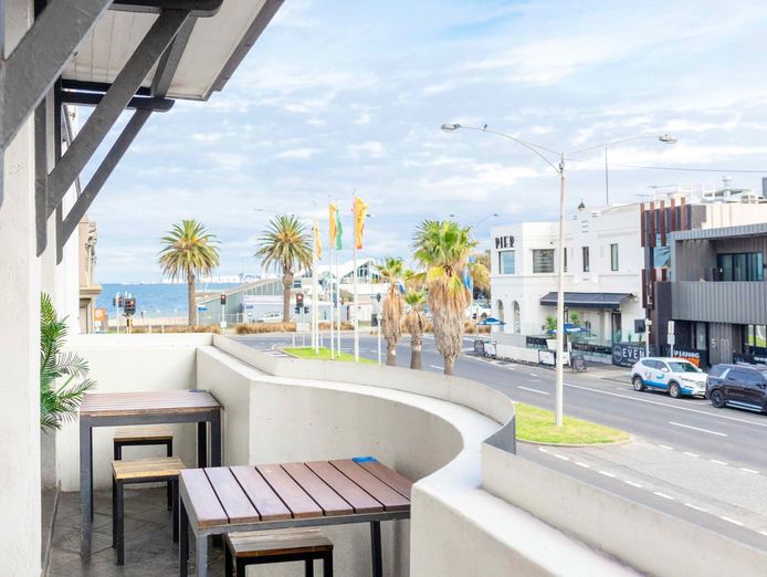 prime-inner-city-leasehold-opportunity-the-local-hotel-port-melbourne-0